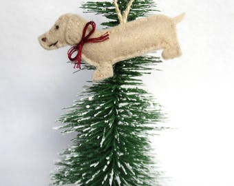 Wiener Dog Christmas Ornament, Handmade Felt Ornament, Christmas Decorations, Hanging Wiener Dog, Dachshund Ornament, Sausage Dog, Dog