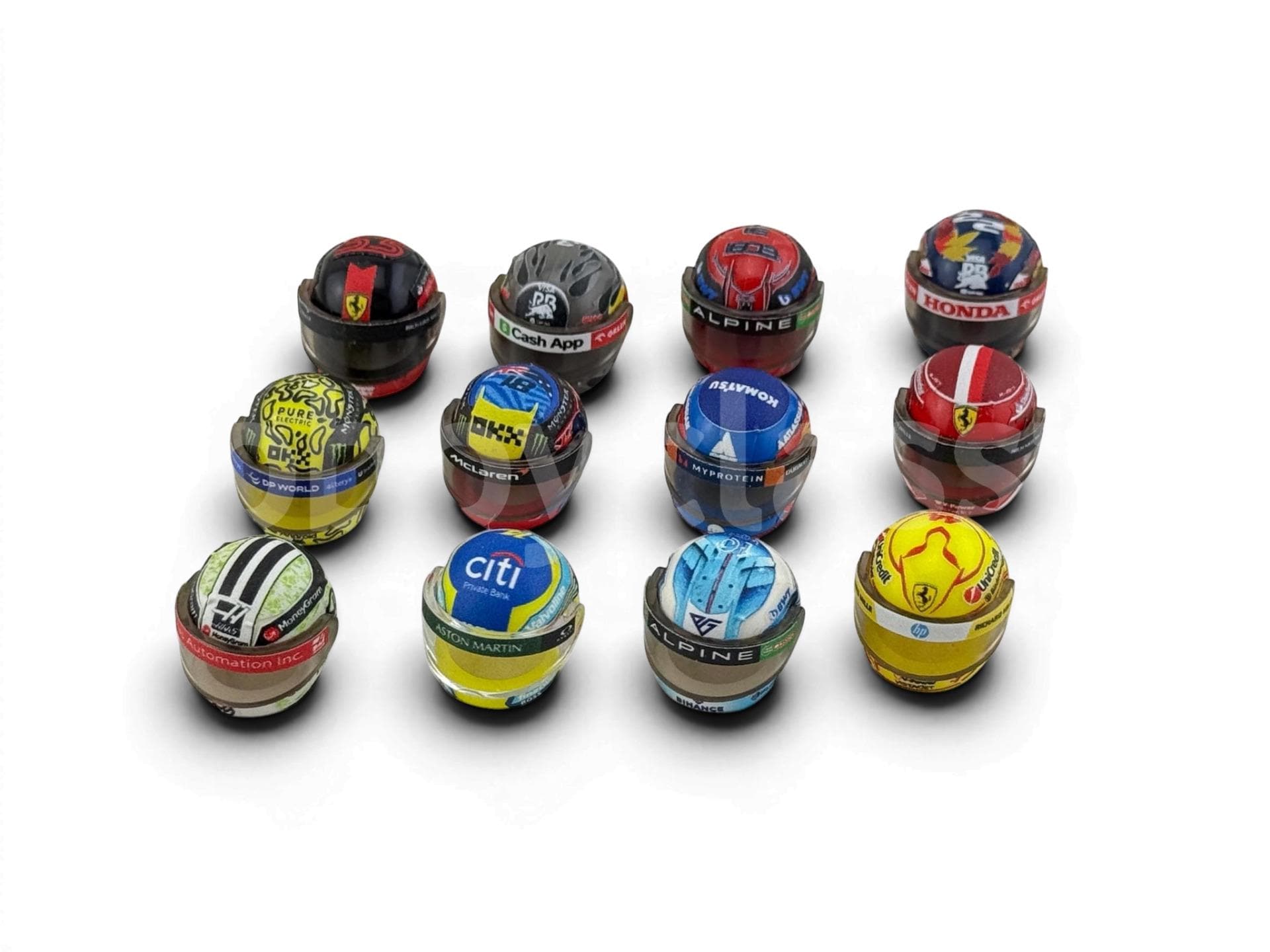 陶器製のF1ドライバーの人形 il_fullxfull.8404937833_q2ob.jpg