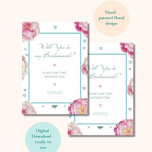 Könnte beinhalten: Zwei rechteckige Karten mit handgemaltem Blumenmuster, rosa Pfingstrosen, hellblauem Rand und kleinen Herzen. Der Text lautet: Will You be Bridesmaid? I CAN'T SAY 'I DO' WITHOUT YOU und SOPHIE. Enthält einen Hinweis zum digitalen Download.
