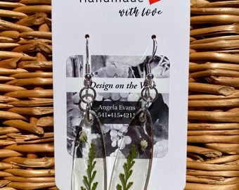 Pendientes florales de resina hechos a mano