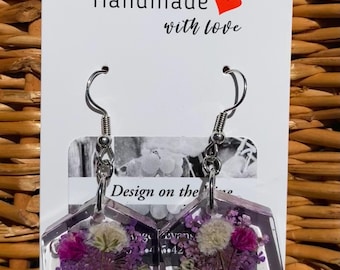 Pendientes florales de resina hechos a mano