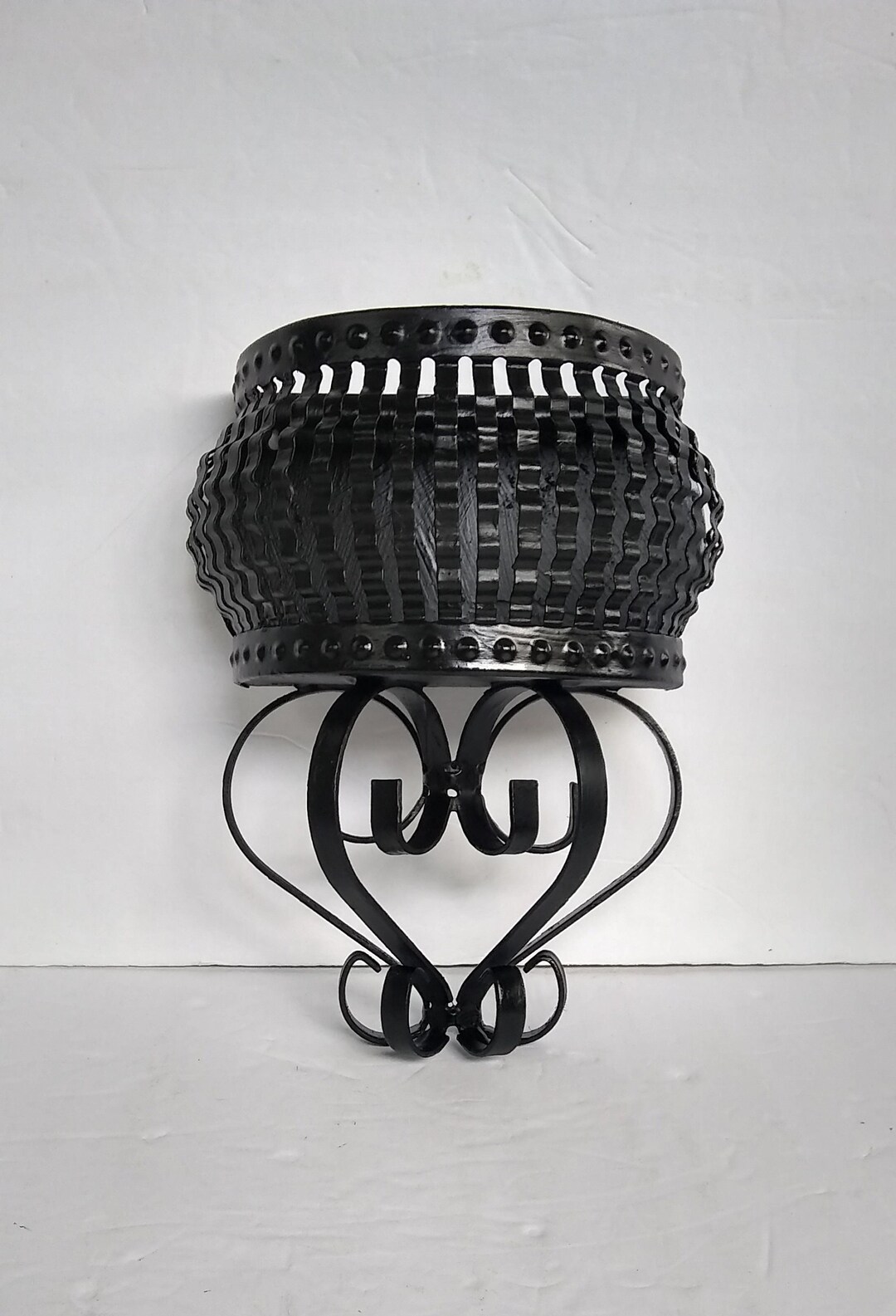 Vintage Black Metal Wall Pocket Hanging Planter Vintage Wavy Crinkle Metal Wall Pocket Hanging