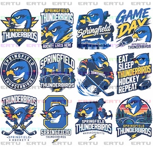 Puede incluir: Una colección de doce diseños gráficos para el equipo de hockey Springfield Thunderbirds con mascotas de aves azules, palos de hockey, discos, horizontes urbanos y textos como "Game Day", "Hockey Lives Here" y "Eat Sleep Thunderbirds Hockey Repeat".