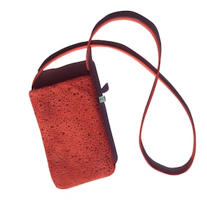 Funda cruzada de piel roja para teléfono móvil – Compatible con iPhone, Samsung y Fairphone – Elegante y práctica
