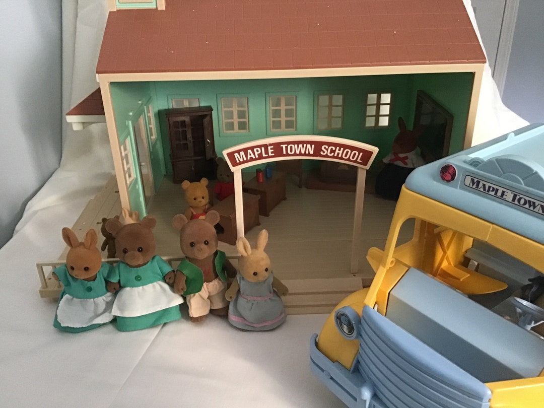 Mapletown sylvanian Families toy Schoolhouse tonka school Bus vintage Toy Etsy