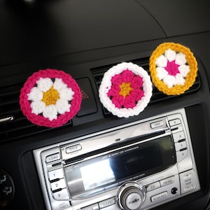 Daisy Vent Clip Set, 3 Car Vent Clips, Flower Car Decor