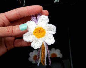 Daisy Car Charm, 16th Birthday Gift for Her, Floral Retro Ornament, Cute Car Accessories