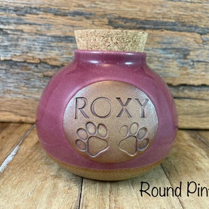 Custom Ceramic Pet Urn, Stoneware Cremation Vessel with Cork Bild 7