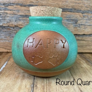 Custom Ceramic Pet Urn, Stoneware Cremation Vessel with Cork Bild 6