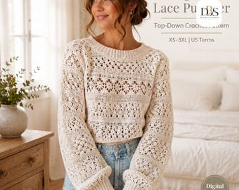 Könnte beinhalten: Ein cremefarbener, langärmeliger Häkelpullover mit Rundhalsausschnitt und gerippten Bündchen. Der Text auf dem Bild lautet Cottage Pearl Lace Pullover, Top-Down Crochet Pattern, XS-3XL | US Terms und DesignBySaddam. Der Pullover wird mit einer blauen Jeans getragen.