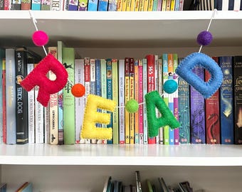 Rainbow READ felt banner w/ Optional felt balls, Custom playroom bunting, Classroom or library wall hanging, Book Nook banner, Shelf decor