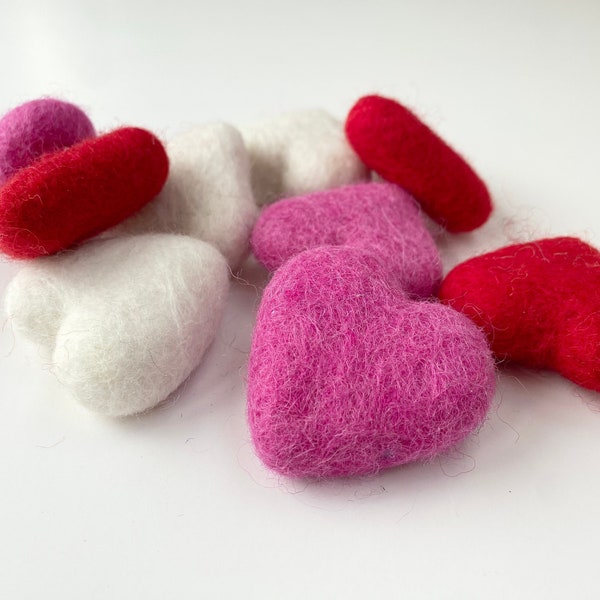 Wool Felted Hearts in 4 cm - Handmade Felt Love Heart for DIY Garland Crafting - Loose Shaped Pom Pom for Ornaments or Valentine's Day Decor