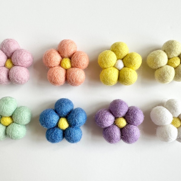 Choose your Color Daisy - 1 Wool Felt Daisy Flower for Crafting Floral Art Garlands, Mobiles, Spring & Summer Ornament - Sold Individually