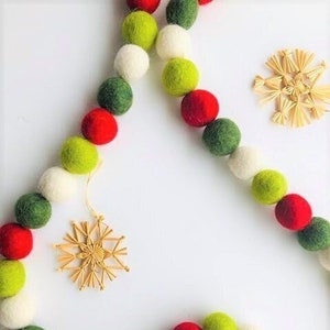 Customizable Christmas Felt Ball Garland - Red Green White Wool Banner - 2.5cm Pom Christmas Tree Trimming Bunting - Fireplace Mantel Twine