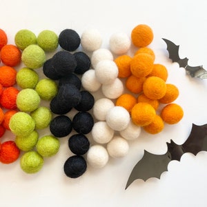 Halloween Felt Balls - Hand felted custom 2.5 cm wool balls for your crafting - Bulk Felt Balls - DIY Spooky Garland - Wool Pom Poms Only