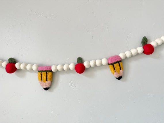 Customizable Pencil & Apple Garland - Back to School Felt Ball Banner - Classroom Party Decor - Wool Felted New Teachers Christmas Gift