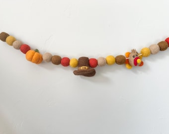 Customizable Thanksgiving Felt Garland - Autumn Colors with Pilgrim's Hat, Pumpkin & Turkey Bunting - Fall Harvest Gourd Felt Ball Banner
