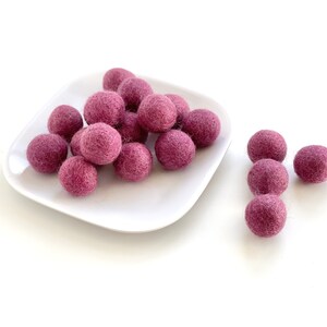 Orchid Felt Balls - 2.5 cm felted wool balls for holiday crafting - Wholesale Bulk Felt Balls - DIY Purple Nursery Garland - Wool Poms Only