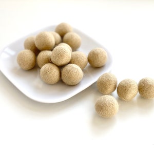 Cream Felt Balls - 2.5 cm felted wool poms for crafting - Wholesale Bulk Set - DIY Neutral Beige Nursery Decor - Off White Wool Poms Only