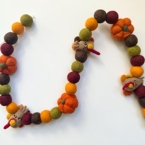 Customizable Thanksgiving Garland - Felt Turkey Day Decor - Autumn Colors w/ Orange Pumpkins Felt Ball Bunting - Fall Harvest Gourd Banner