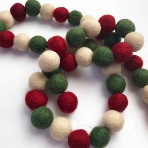 Red Felt Pom Pom & Wood Bead Garland – Simple Treasures