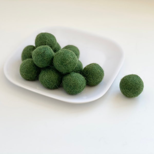Dark Green Felt Balls - 2.5 cm felted wool balls for holiday crafting - Wholesale Bulk Felt Balls - DIY Nursery Garland - Wool Poms Only