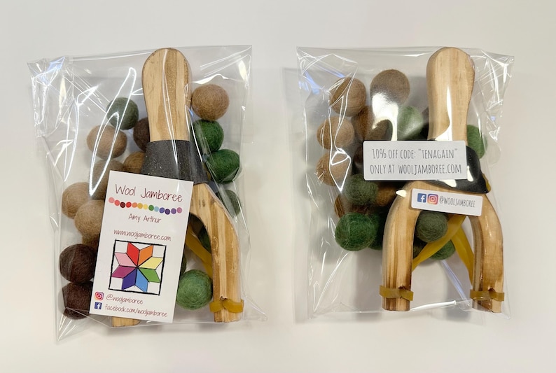 Wood Slingshot & 24 felt balls - Army Ammo or Choose Colors for FREE - Kids Stocking Stuffer, Family Game Night, Catnip Toy Bild 5