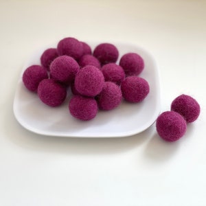 Mulberry Felt Balls - 2.5cm felted wool balls for holiday crafting - Wholesale Bulk - DIY Shade of Purple Nursery Garland - Wool Poms Only