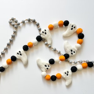 Customizable Felt Ghost Garland - Spooky Halloween Felt Ball Bunting - Seasonal Autumn Banner - Customizable Felted Ghoul in Orange Black