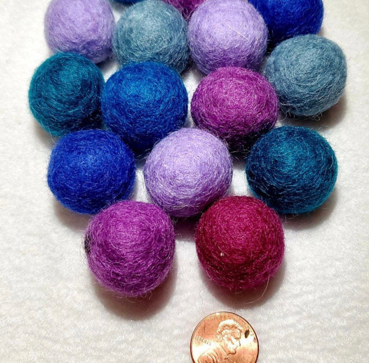 Red Felt Balls 2.5 Cm Felted Wool Balls for Holiday Crafting Wholesale Bulk  Felt Balls DIY Nursery or Holiday Garland Wool Poms Only 