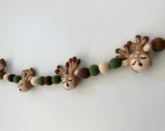 Customizable Deer Garland - Choose Colors for Woodland Winter Wall or Holiday Mantel Decor - Felt Christmas Spotted Fawn Bunting