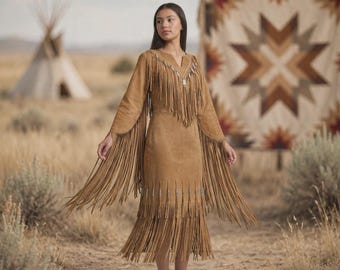 Vestido feminino de camurça bege com franjas | Vestido com franjas de inspiração indígena | Vestido de camurça estilo western com franjas | Vestido tribal feminino | Vestido boho western