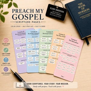 Könnte beinhalten: Fünf farbcodierte Schriftstudienkarten mit der Beschriftung Lektion 1 bis 4, ein schwarzes Namensschild, ein dunkelblaues Buch Mormon und ein schwarzer Stift. Die Karten sind rosa, orange, grün, blau und lila und enthalten Text und Schriftstellen.