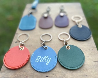 Portachiavi commemorativo per collezionisti di peli di animali domestici, adorabile portachiavi in pelle a forma di zampa di animale domestico, portachiavi con stampa con bottone a pressione per