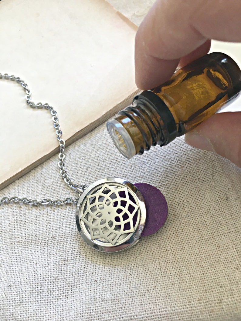 Essential Oil Diffuser Necklace, Aromatherapy Necklace, Essential Oil Necklace, Scent Locket, Oil Diffuser Locket, Essential Oil Jewelry image 4