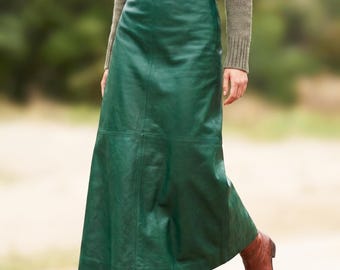 Smaragdgrüner Maxirock aus Schafleder | Echtes A-Linien-Design, bodenlang | Maßgefertigter, handgefertigter Boho-Rock mit hohem Bund für Damen | Geschenkidee für Sie