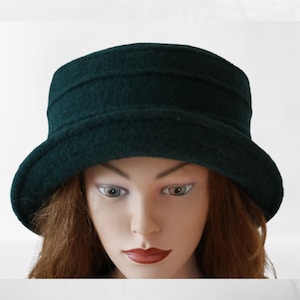 ダークグリーン、エメラルドのウール製の女性用帽子、全サイズ