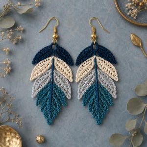 Modèle PDF de boucles d'oreilles au crochet, boucles d'oreilles botaniques en dentelle superposée en forme de feuille, tutoriel de bijoux au crochet.
