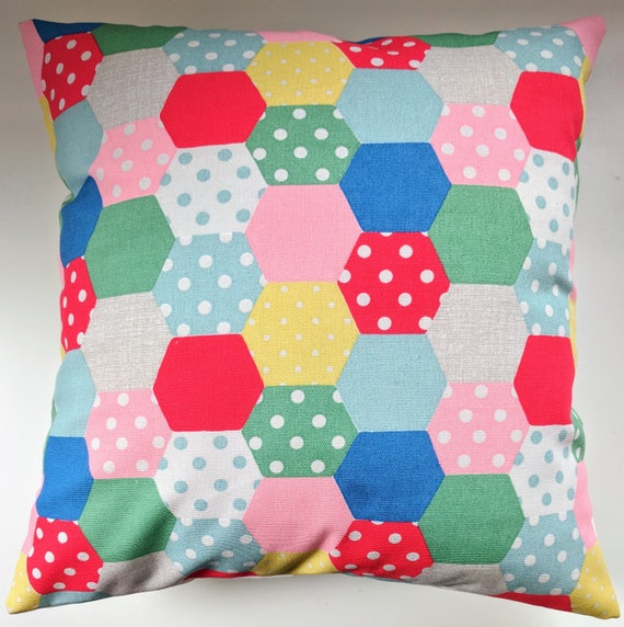 Cath Kidston Fabric Material 16 Large 16 Smaller Hearts Quilting Patchwork Sew