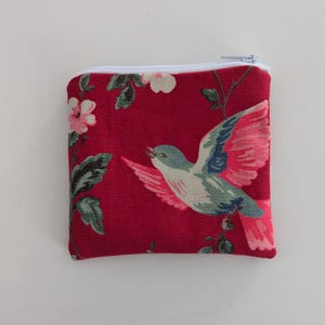 Porta-moedas em Cath Kidston Red Garden Bird