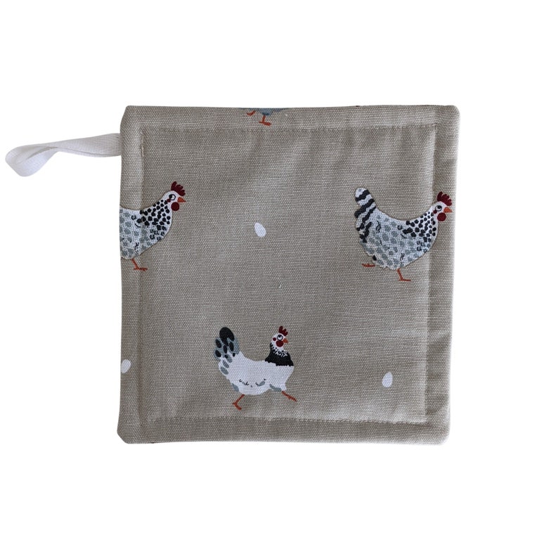 Sophie Allport Lay A Little Egg Pot Holder