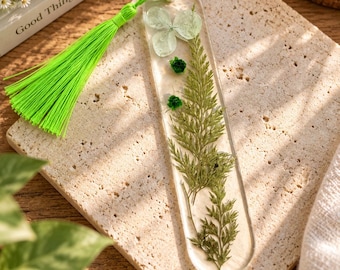 Handmade Pressed Flower Resin Bookmark, Green Tassel, Nature Inspired Book Lover Gift