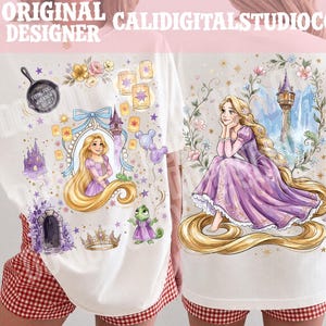 Puede incluir: Una camiseta blanca con un estampado gráfico de un personaje rubio de pelo largo con un vestido morado. El diseño incluye una sartén con el texto 'FRYING PANS WHO KNEW? RIGHT?', una torre de piedra, linternas flotantes, una corona y un lagarto verde.