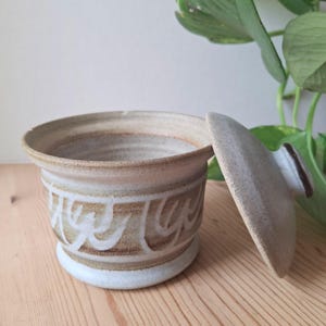 Rodney Maxwell Muir Studio Pottery Lidded Jar, Mid Century Stoneware Canister