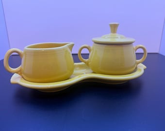 Homer Laughlin / Fiesta Ware Figure-8 Sugar, Creamer & Tray Set - Yellow