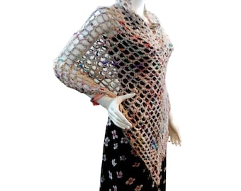 Phoebe Poncho Pattern - Bulky Yarn - Beginner - Seamless - Top Down - PDF Pattern Only