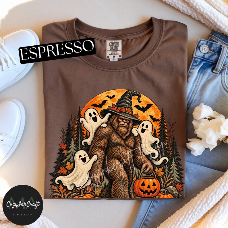 Halloween Shirt, Spooky Ghost Graphic Tee, Comfort Colors 1717 Moss Green Shirt, Vintage T-Shirt, Cute Halloween Gift zdjęcie 4