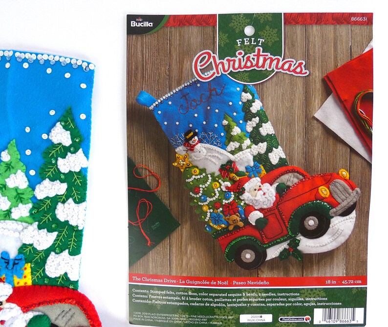 Finished Bucilla Christmas Stocking The Christmas Drive Handmade Felt 3D Plush Holiday Sock Santa, Truck, Tree, for Boy Girl Dad Bild 7