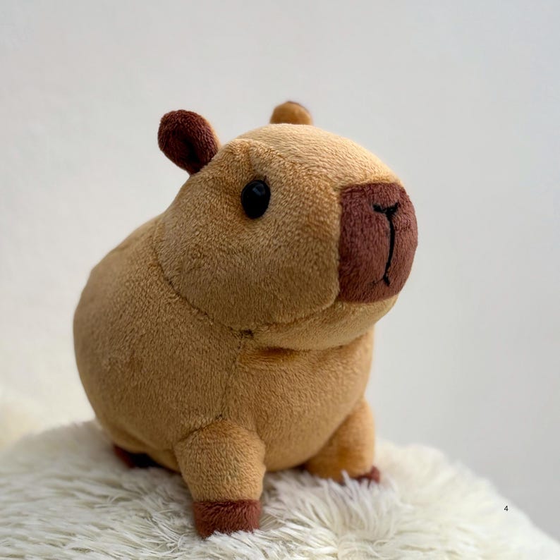 Peluche Capybara farcie - Oreiller en Peluche pour Animaux en Peluche Capybara - Couvre-tête Amovible Capybara, Oreiller en Peluche pour Adultes, et Filles, Jouet Animal Doux et Peluche Capybara farcie - Oreiller en Peluche pour Animaux en Peluche Capybara - Couvre-tête Amovible Capybara, Oreiller en Peluche pour Adultes, et Filles, Jouet Animal Doux et