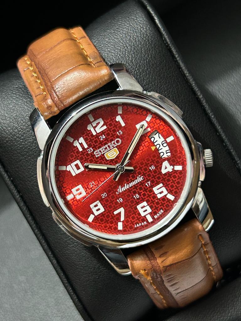 Seiko red watch - Etsy 日本